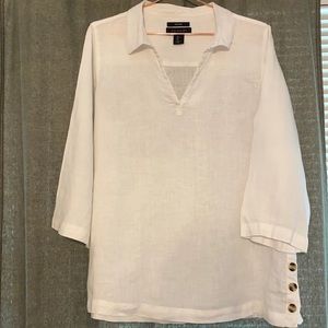 TAHARI 100% linen white top.